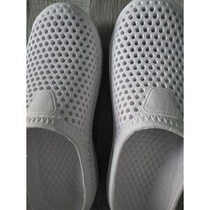NEW Women's White Perforated Garden Clogs Slip On Foam Mules Shoes Size 9